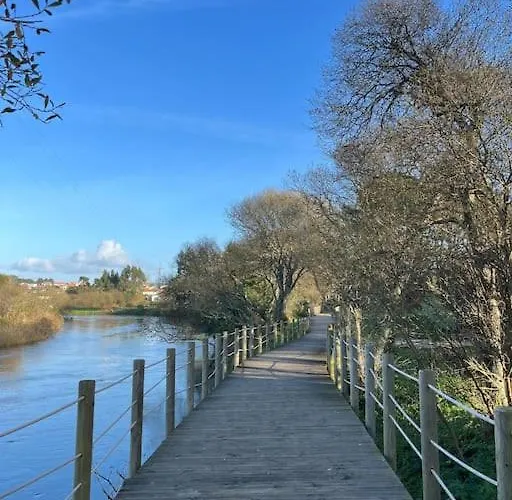 Sete Azenhas Villa *